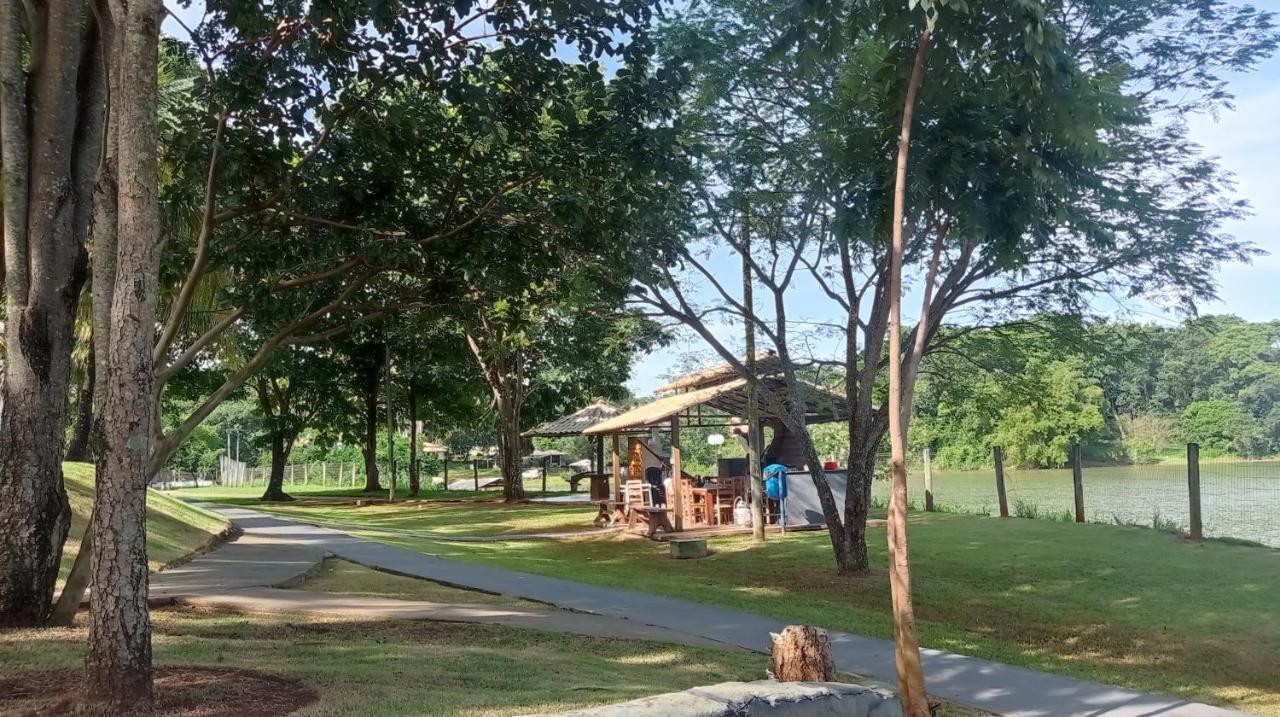 Apartamento Pontal Do Lago Caldas Novas Exteriér fotografie